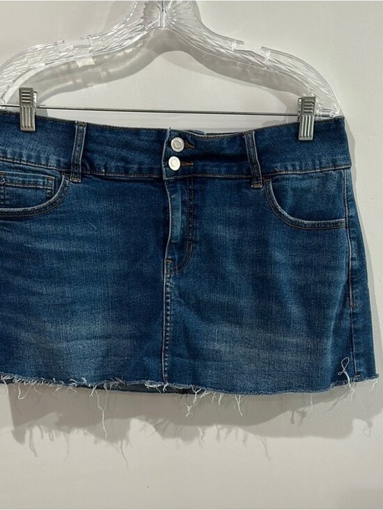 Dresses & Skirts - Denim Skirt